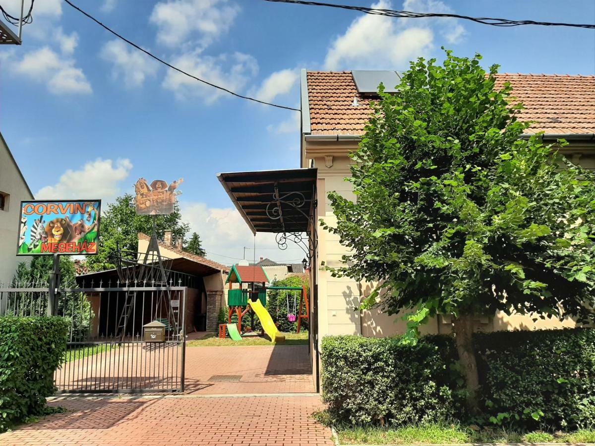 Gyulai Mesehaz Apartman Εξωτερικό φωτογραφία